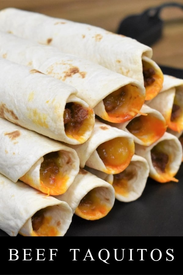 These beef taquitos are super easy to make, and perfect as an appetizer or dinner. Lean ground beef is seasoned with a southwestern inspired spice blend and cooked with tomato sauce to make a flavorful and delicious taco filling. We add shredded cheddar jack cheese and use flour tortillas to roll the taquitos. Then we bake them until they’re hot and crispy. Serve these taquitos with a spicy cream and fresh salsa and watch them disappear. #beeftaquitos #appetizers