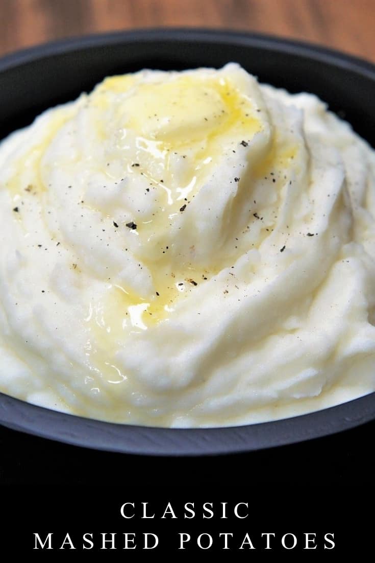 Mashed potatoes are a classic side dish; they’re a staple for sure on your holiday table and comfort food at its best! They’re pretty easy to make too, and in this recipe you’ll find simple tips to make the best mashed potatoes! #mashedpotatoes #potatoes #sidedishes #sides #thanksgiving #Christmas #holidaysides #sundaydinner