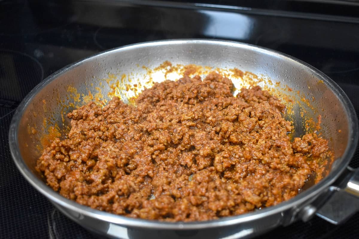 The finished ground beef in the skillet.