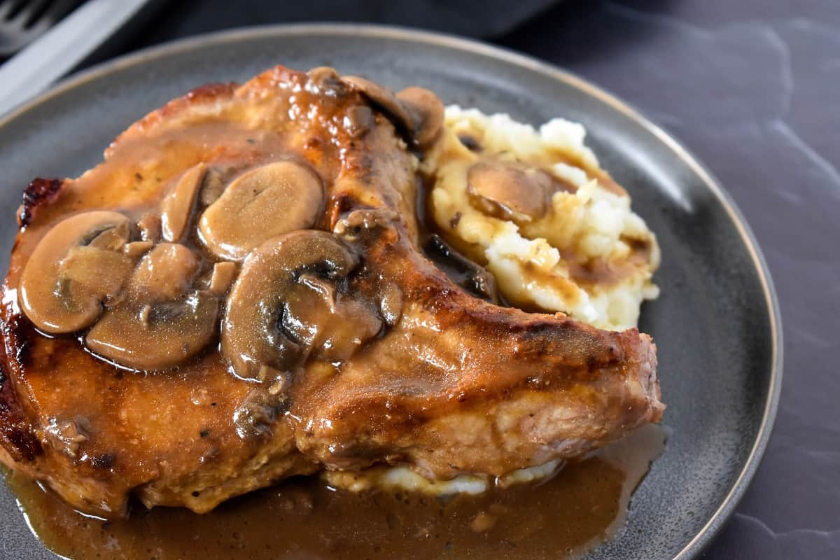Mushroom Pork Chops Cook2eatwell